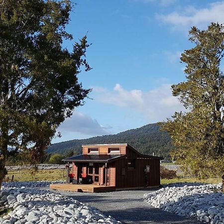 Cosy Cabin In The Paddocks - Breakfast Included Franz Josef Esterno foto