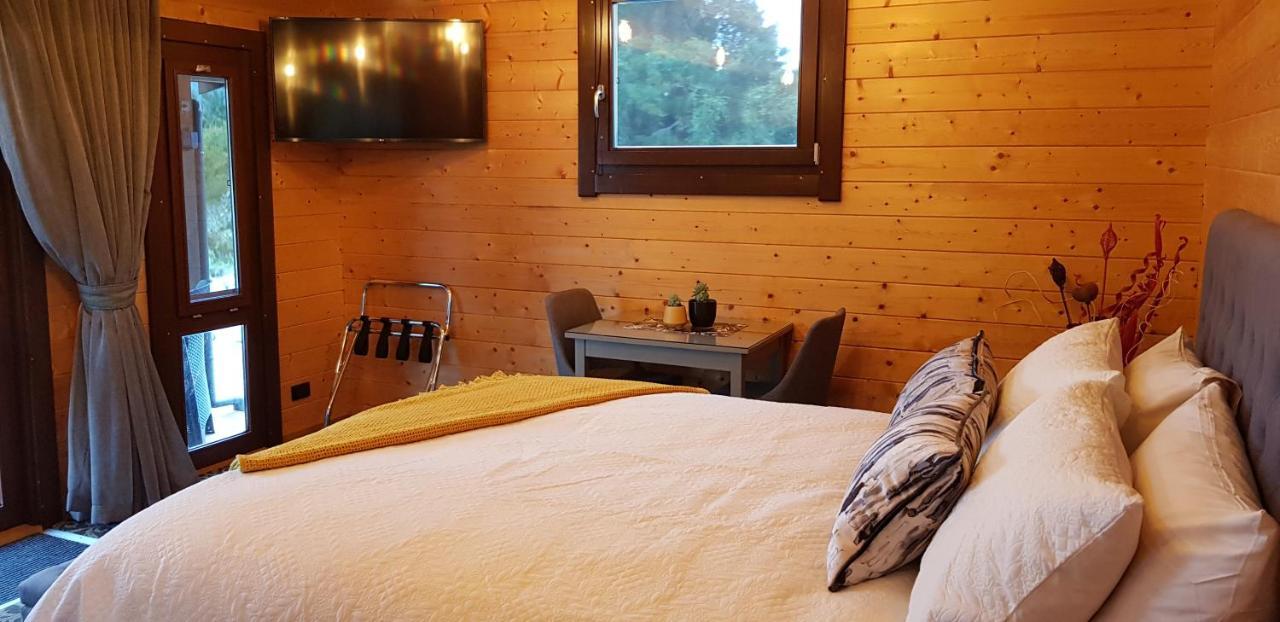 Cosy Cabin In The Paddocks - Breakfast Included Franz Josef Esterno foto